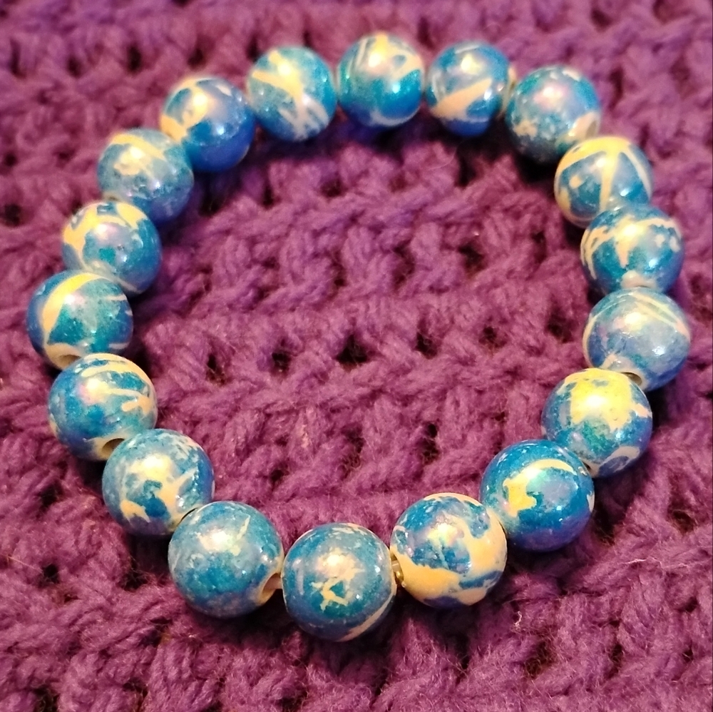 Blue and White Marble Effect Round Beaded Bracelet